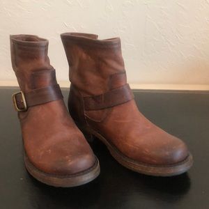 Frye Veronica booties
